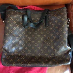 LV BAG